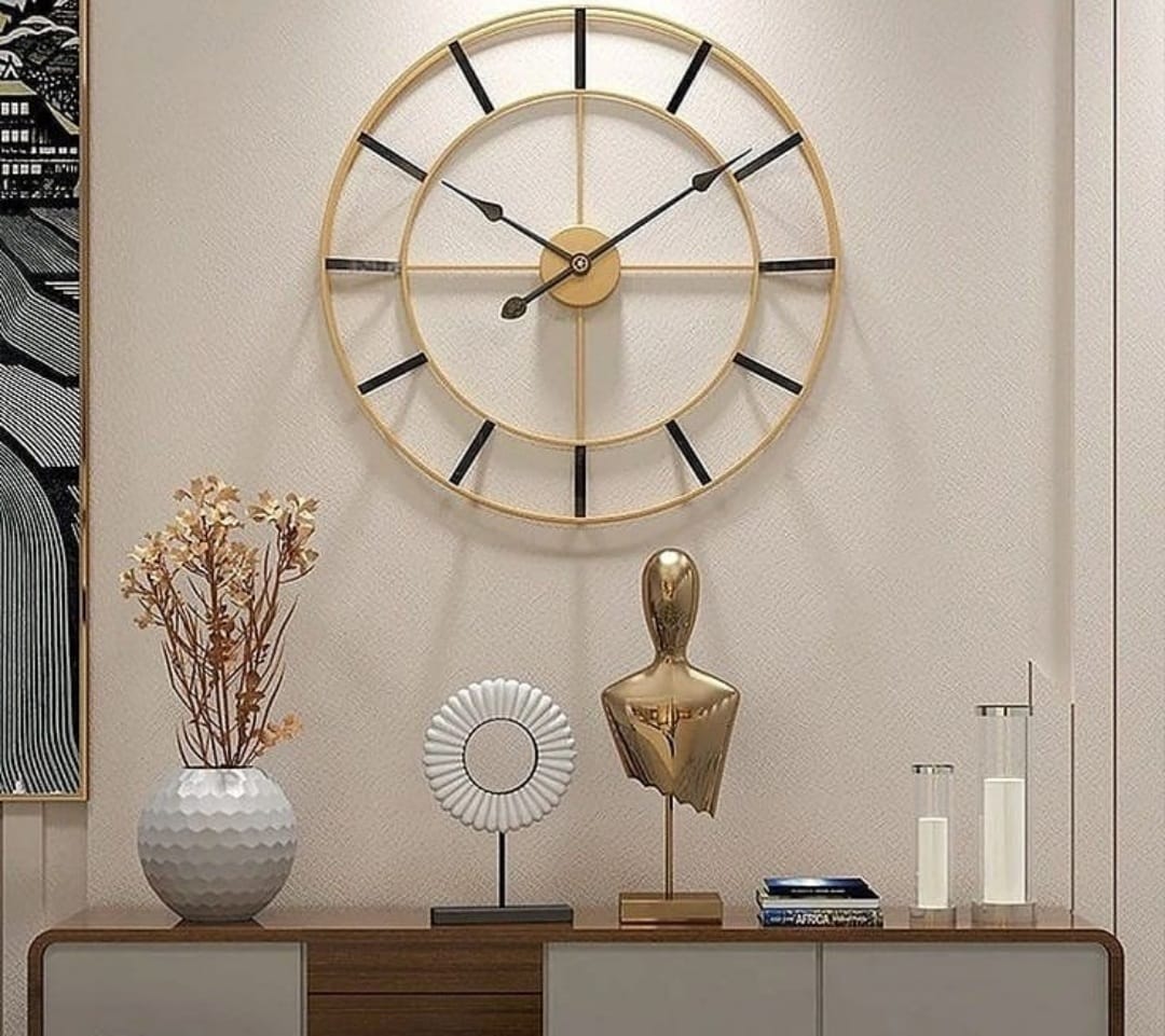 BLACK METAL STRIPS GOLD WALLCLOCK 24 INCH